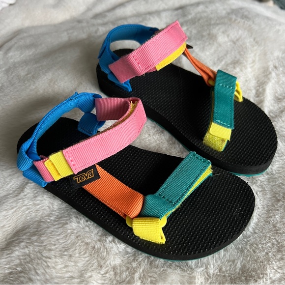 Teva | Shoes | Teva Kids Original Universal Rainbow Colorblock Sandals ...